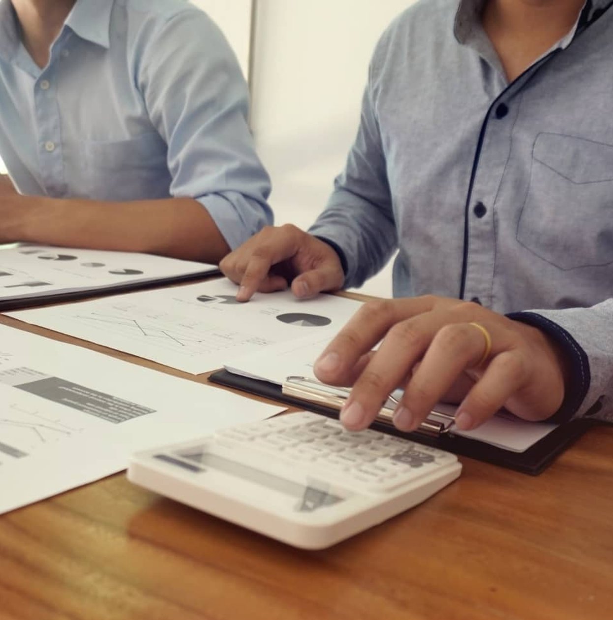 Adroit Tax Consulting advisor planning a business structure with new client